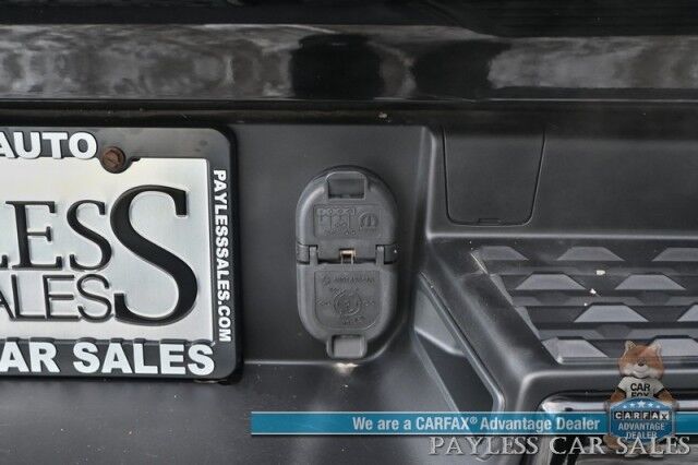 2020 Ram 1500 Big Horn / 4X4 / 5.7L V8 HEMI / Night Edition / Off Road & Level 2 Group / Crew Cab / Auto Start / Panoramic Sunroof / Power & Heated Cloth Seats / Heated Steering / Bed Liner / Tonneau Cover / Tow Pkg / 1-Owner Anchorage AK