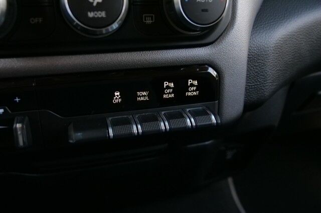 2020 Ram 1500 Big Horn 4X4 / Level 2 Equipment / 5.7L V8! High Point NC