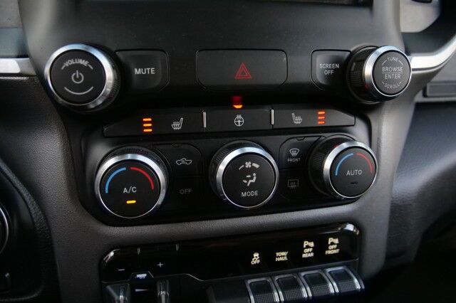 2020 Ram 1500 Big Horn 4X4 / Level 2 Equipment / 5.7L V8! High Point NC