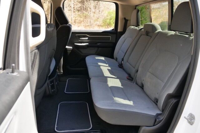 2020 Ram 1500 Big Horn 4X4 / Level 2 Equipment / 5.7L V8! High Point NC