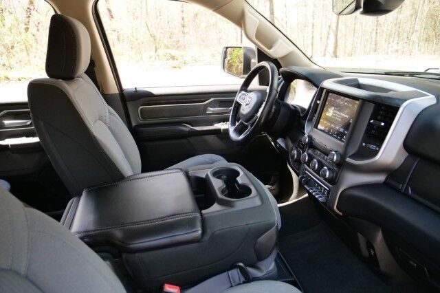 2020 Ram 1500 Big Horn 4X4 / Level 2 Equipment / 5.7L V8! High Point NC