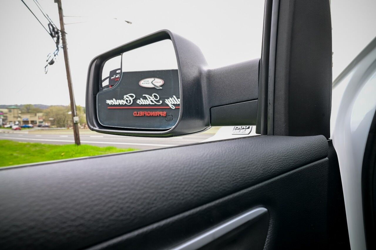 2020 Ram 1500 Big Horn, Bed Step, Navigation, Night Edition Springfield NJ