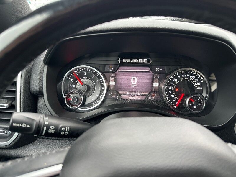 2020 Ram 1500 Big Horn Crew Cab 4WD w/ Big Horn Level 2 Equipment Group Arlington VA