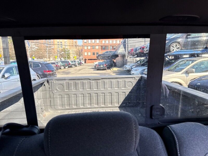 2020 Ram 1500 Big Horn Crew Cab 4WD w/ Big Horn Level 2 Equipment Group Arlington VA