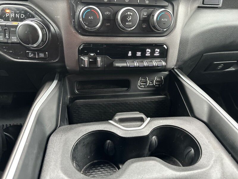 2020 Ram 1500 Big Horn Crew Cab 4WD w/ Big Horn Level 2 Equipment Group Arlington VA