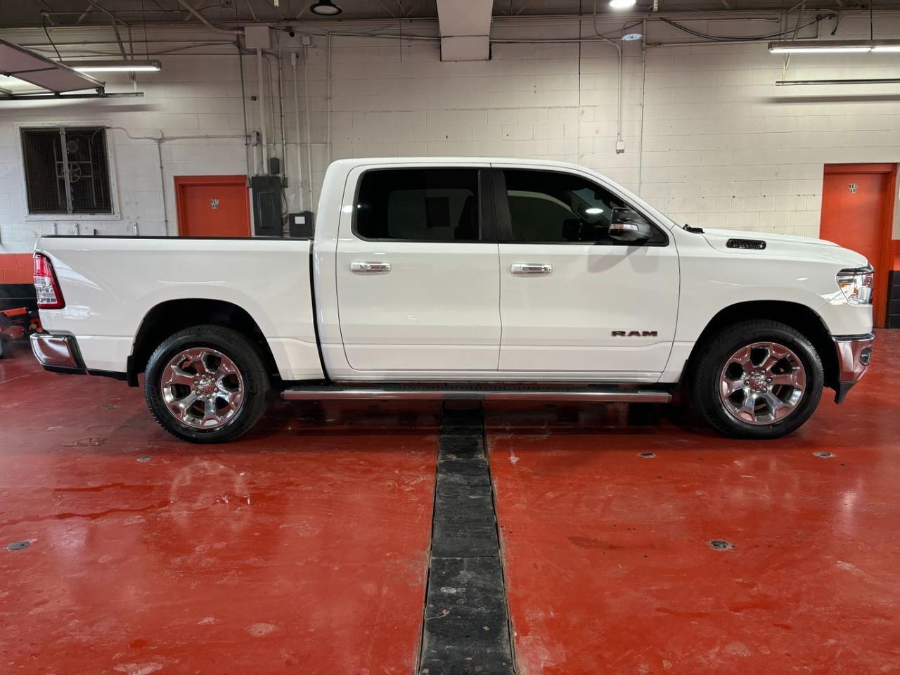 2020 Ram 1500 Big Horn Crew Cab 4x4 5'7 Box