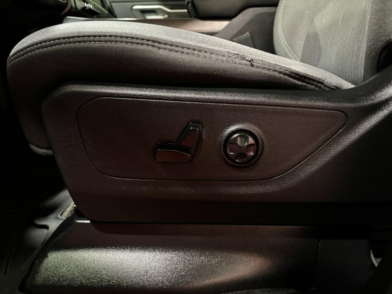 2020 Ram 1500 Big Horn Crew Cab 4x4 5'7 Box Franklin OH