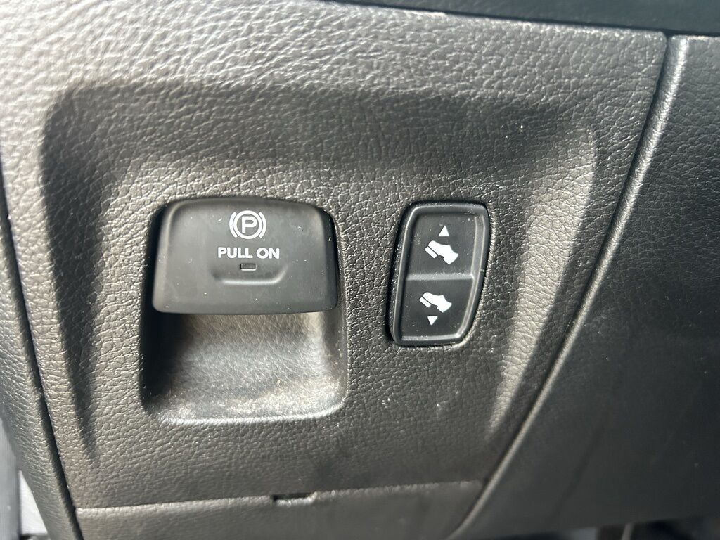 2020 Ram 1500 Big Horn/Lone Star Crestwood KY