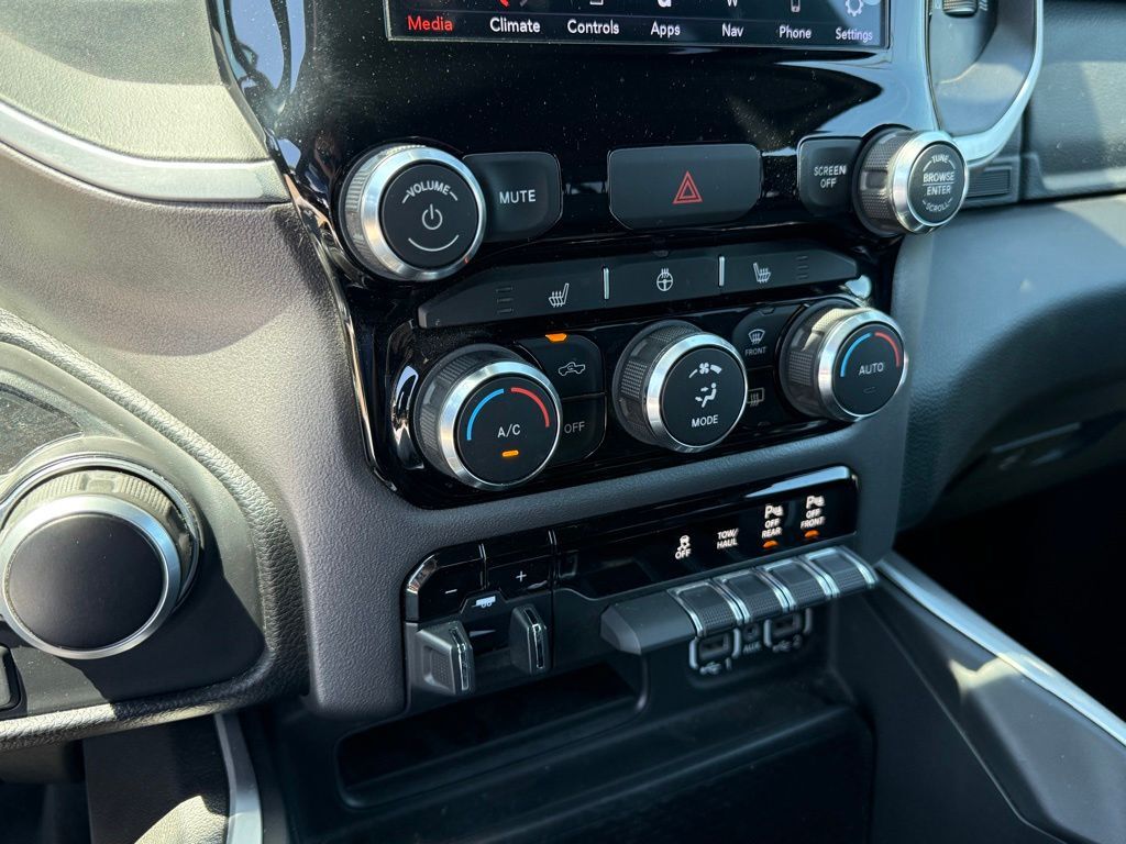 2020 Ram 1500 Big Horn/Lone Star Crestwood KY