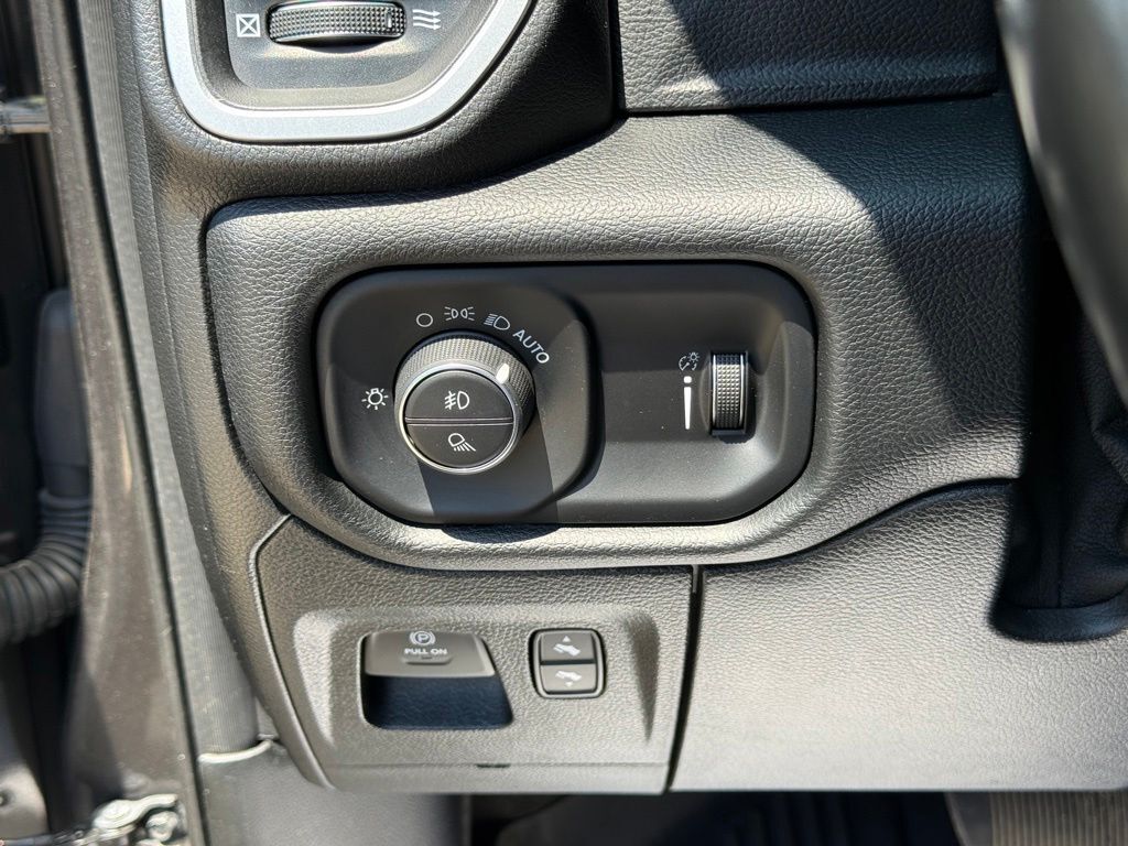 2020 Ram 1500 Big Horn/Lone Star Crestwood KY