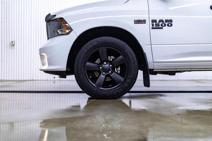 2020 Ram 1500 Classic 4x4 Crew Cab Black Express BCam Red Deer AB 2020 Ram 1500 Classic 4x4 Crew Cab Black Express BCam Red Deer AB