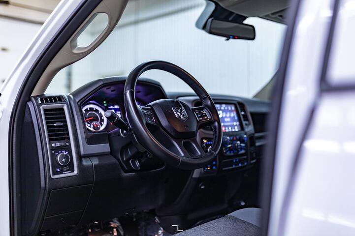 2020 Ram 1500 Classic 4x4 Crew Cab Black Express BCam Red Deer AB 2020 Ram 1500 Classic 4x4 Crew Cab Black Express BCam Red Deer AB