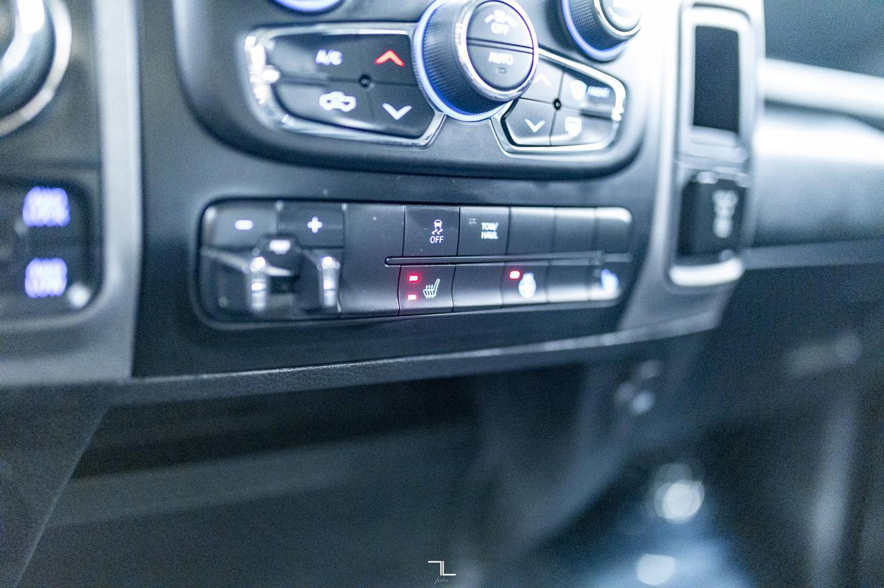 2020 Ram 1500 Classic 4x4 Crew Cab Express BCam Red Deer AB