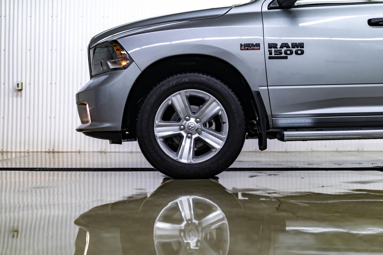 2020 Ram 1500 Classic 4x4 Crew Cab Express BCam Red Deer AB