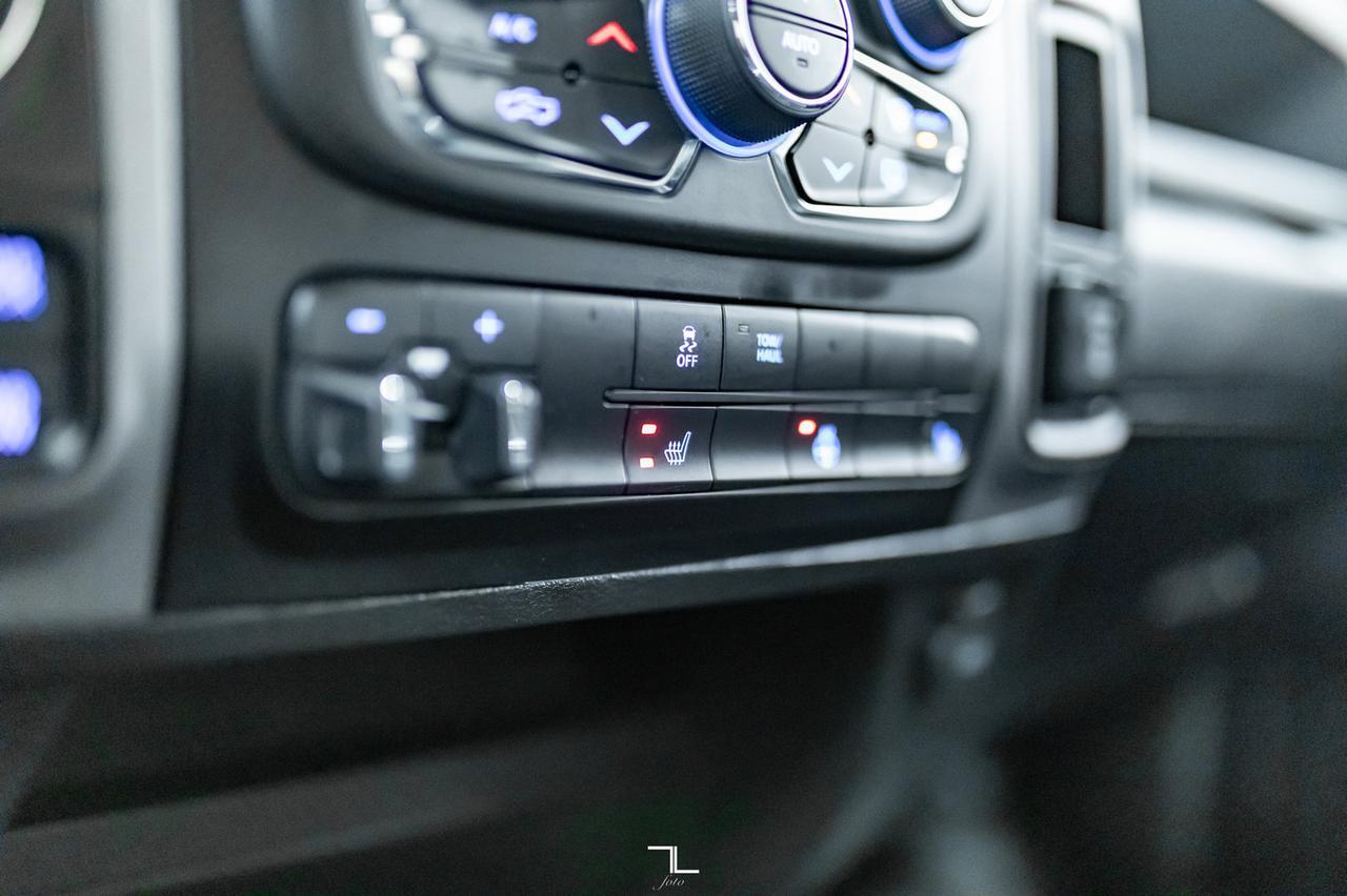 2020 Ram 1500 Classic 4x4 Crew Cab Express BCam Red Deer AB