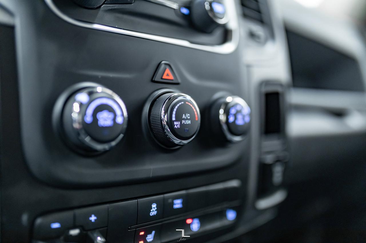 2020 Ram 1500 Classic 4x4 Crew Cab Express Black BCam Red Deer AB