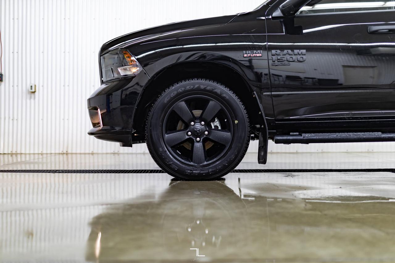 2020 Ram 1500 Classic 4x4 Crew Cab Express Black BCam Red Deer AB