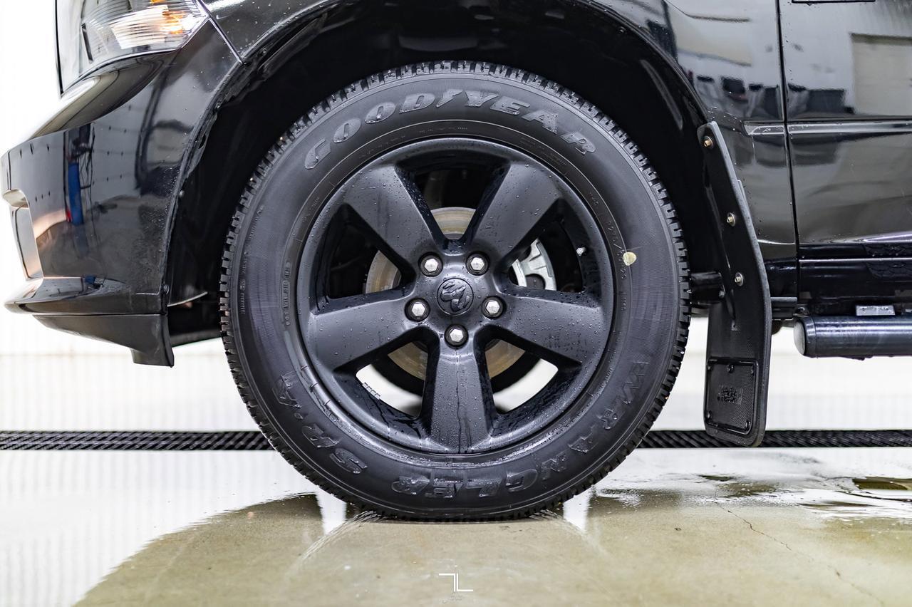 2020 Ram 1500 Classic 4x4 Crew Cab Express Black BCam Red Deer AB