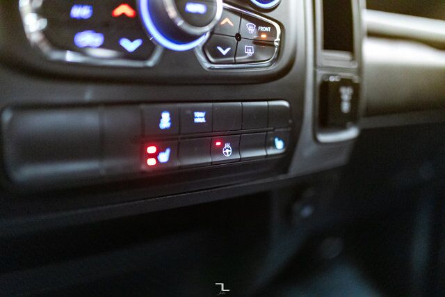 2020 Ram 1500 Classic 4x4 Crew Cab Express PSeat BCam Topper Red Deer AB