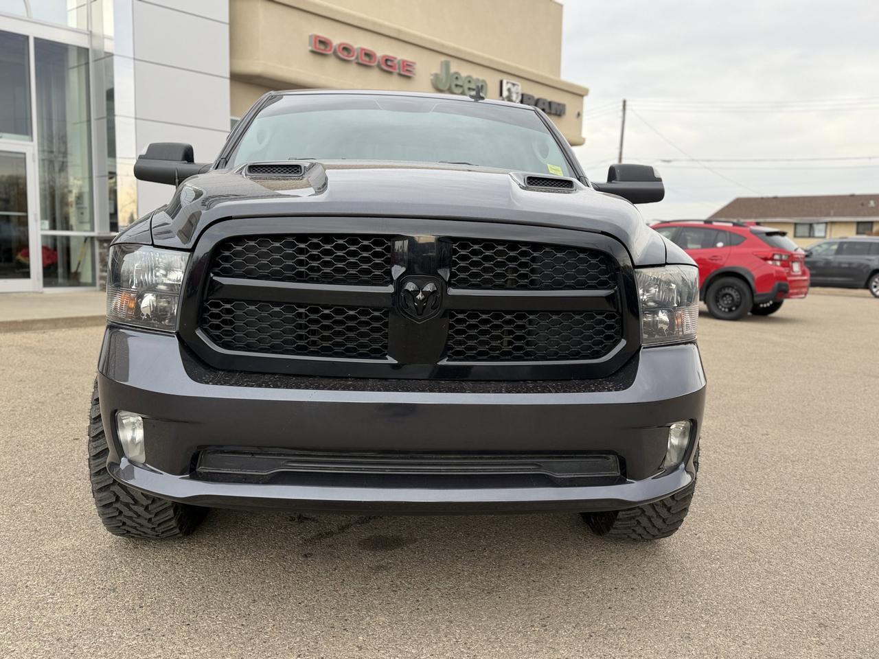 2020 Ram 1500 Classic Night Edition Crew Cab 4x4 | HEMI V8 | Heated Seats | Remote Start Redwater AB