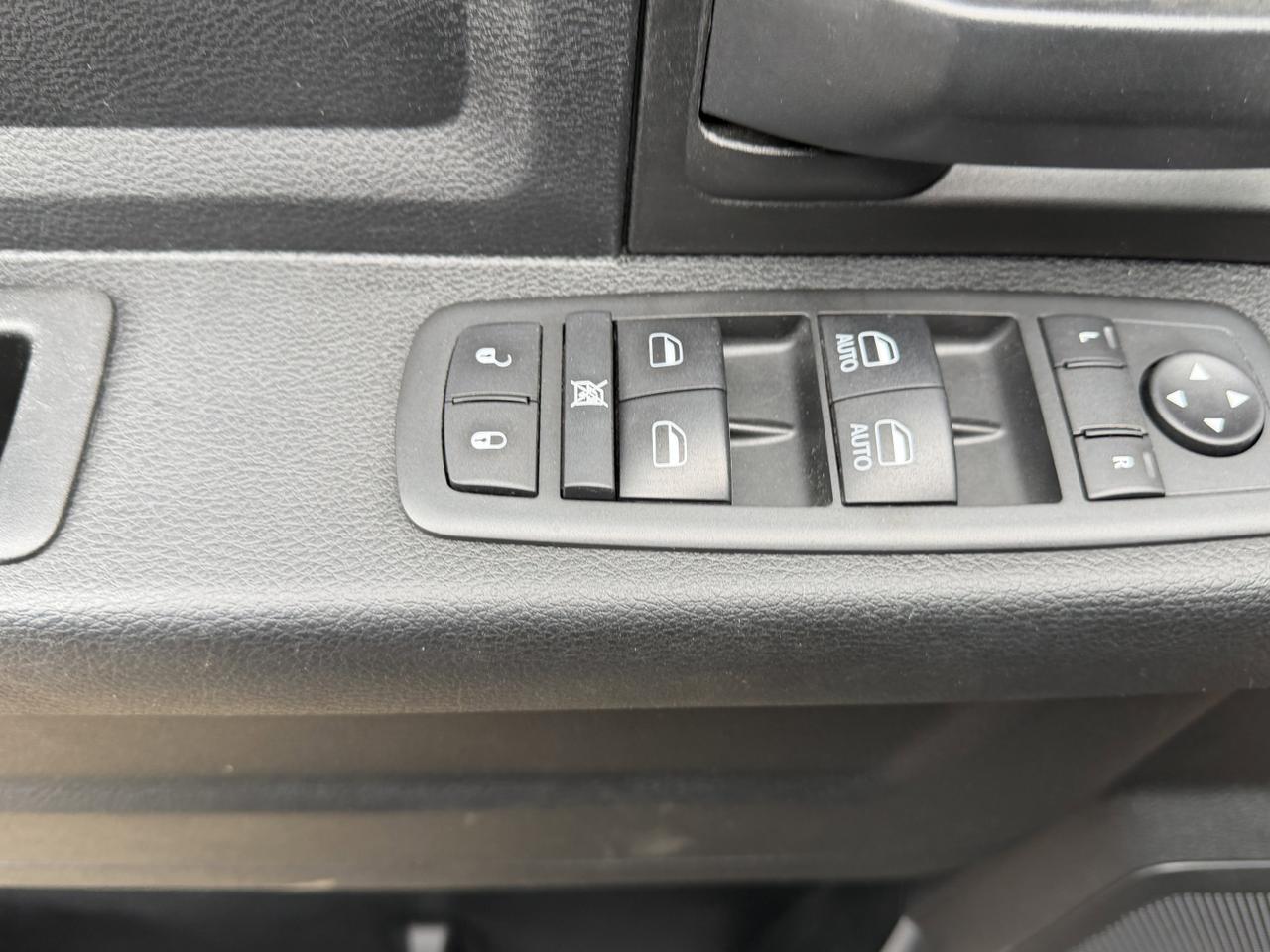 2020 Ram 1500 Classic Night Edition Crew Cab 4x4 | HEMI V8 | Heated Seats | Remote Start Redwater AB