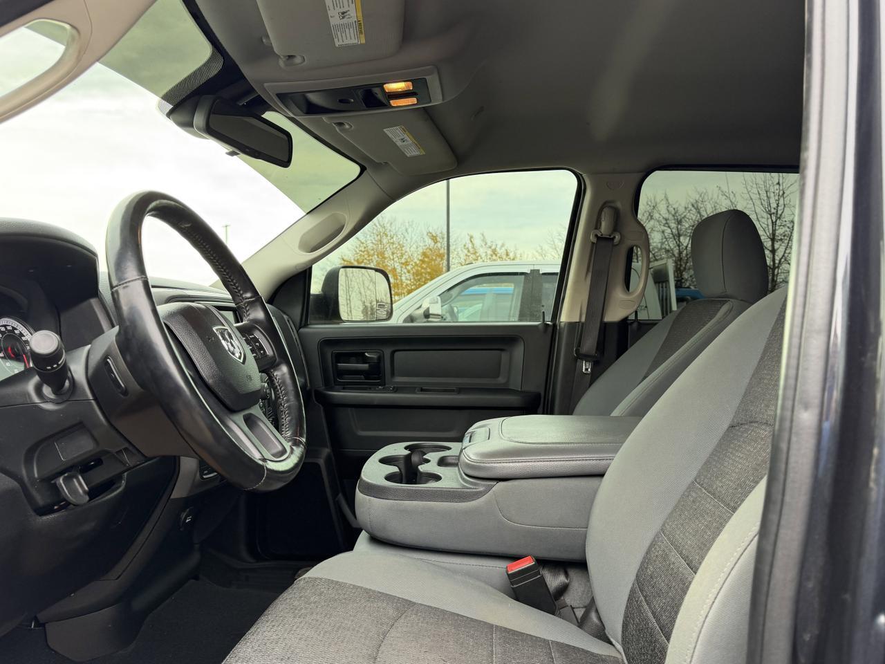 2020 Ram 1500 Classic Night Edition Crew Cab 4x4 | HEMI V8 | Heated Seats | Remote Start Redwater AB