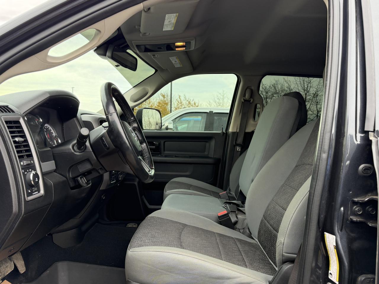 2020 Ram 1500 Classic Night Edition Crew Cab 4x4 | HEMI V8 | Heated Seats | Remote Start Redwater AB
