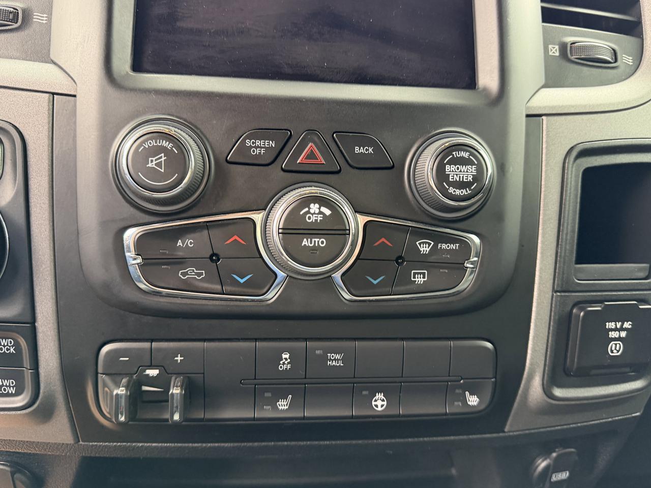 2020 Ram 1500 Classic Night Edition Crew Cab 4x4 | HEMI V8 | Heated Seats | Remote Start Redwater AB