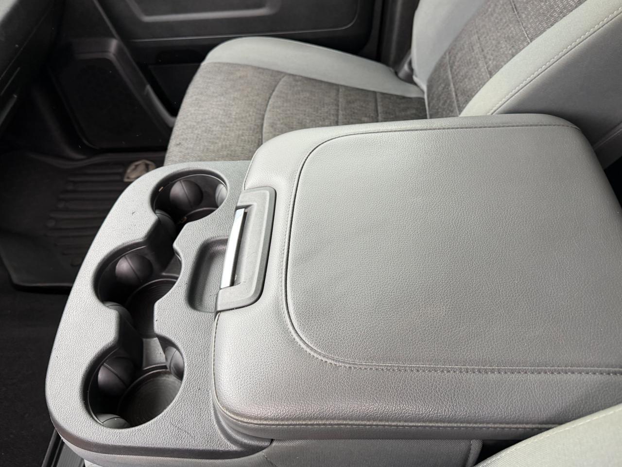 2020 Ram 1500 Classic Night Edition Crew Cab 4x4 | HEMI V8 | Heated Seats | Remote Start Redwater AB