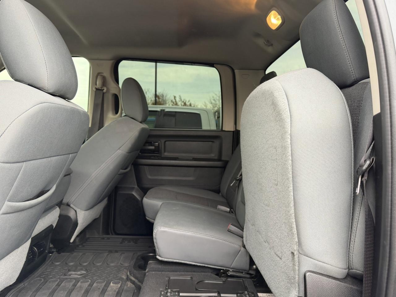 2020 Ram 1500 Classic Night Edition Crew Cab 4x4 | HEMI V8 | Heated Seats | Remote Start Redwater AB