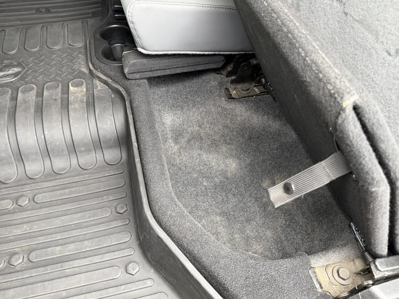 2020 Ram 1500 Classic Night Edition Crew Cab 4x4 | HEMI V8 | Heated Seats | Remote Start Redwater AB