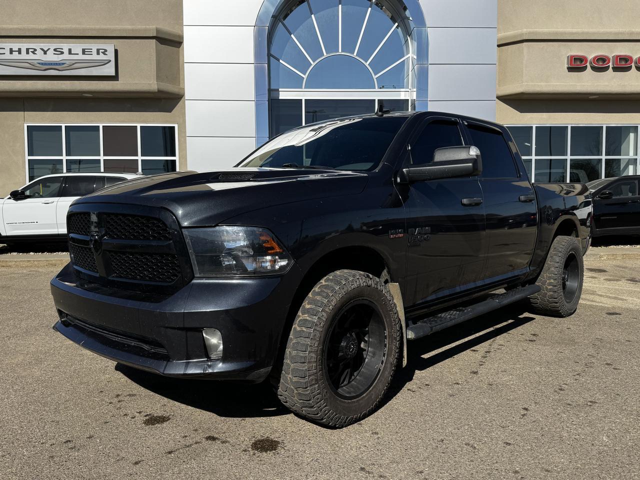 2020 Ram 1500 Classic Night Edition Crew Cab 4x4 | Rig Ready Ram | HEMI V8 | Heated Seats | Remote Start Redwater AB