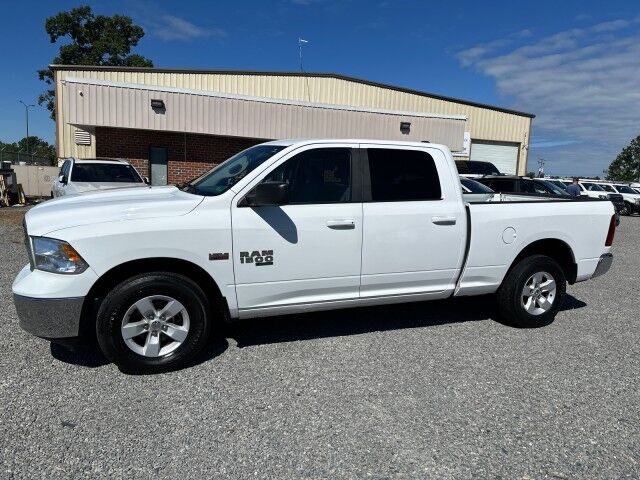 2020 Ram 1500 Classic SLT Crew Cab 5.7L