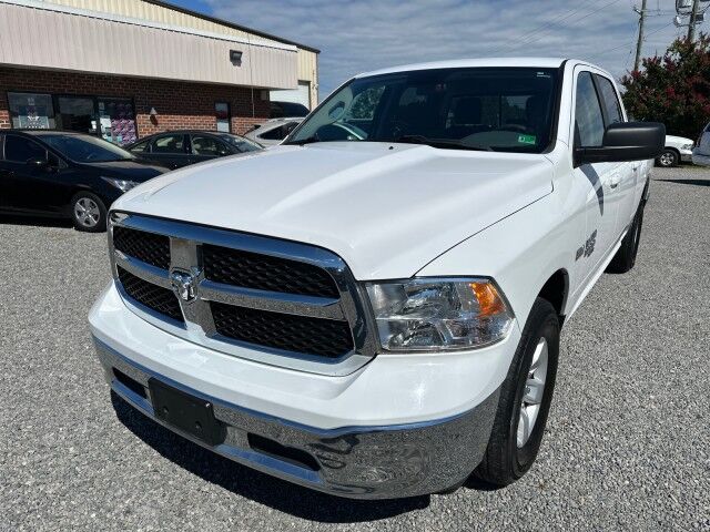 2020 Ram 1500 Classic SLT Crew Cab 5.7L