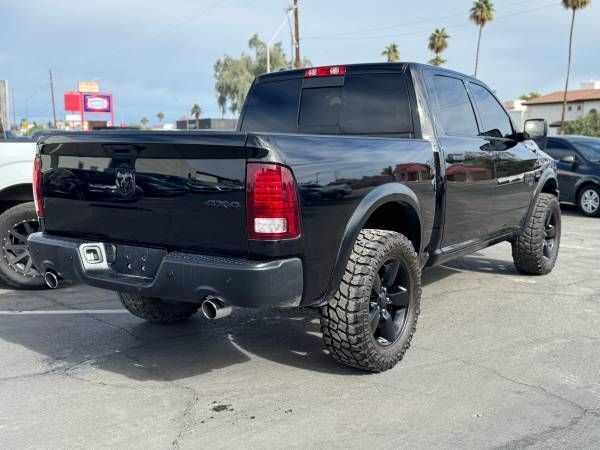 2020 Ram 1500 Classic Warlock Crew Cab 4x4 5&apos;7 Box