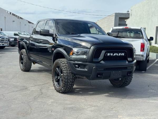 2020 Ram 1500 Classic Warlock Crew Cab 4x4 5&apos;7 Box