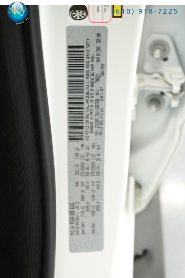 2020 Ram 1500 Crew Cab 4WD Big Horn NIGHT EDITION LEVEL 2 West Chester PA