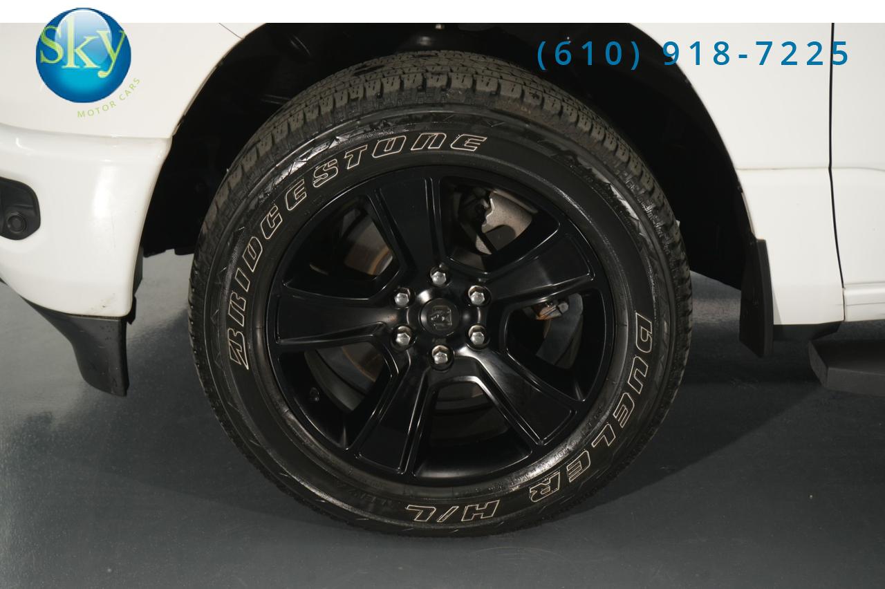 2020 Ram 1500 Crew Cab 4WD Big Horn NIGHT EDITION LEVEL 2 West Chester PA