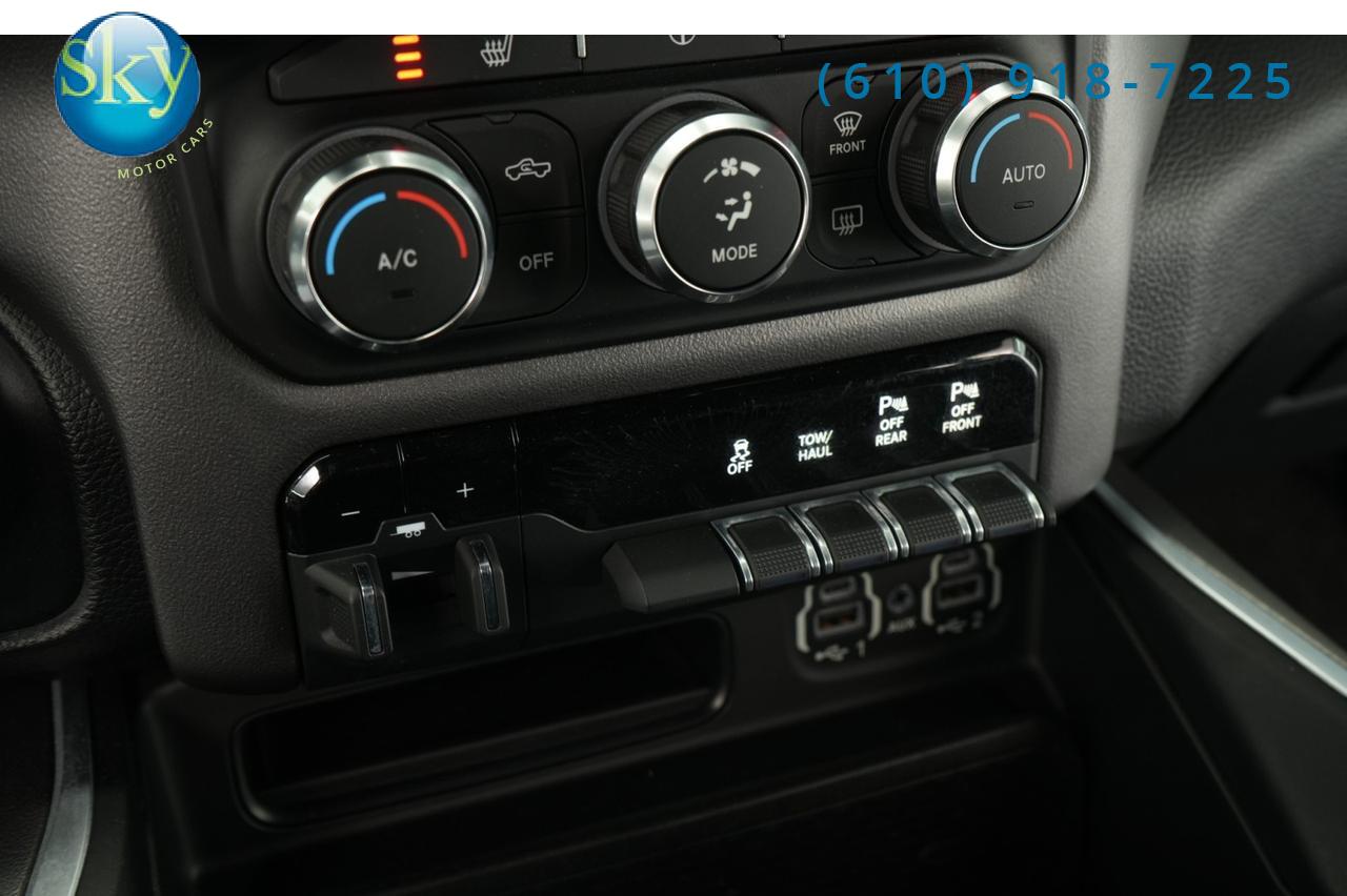 2020 Ram 1500 Crew Cab 4WD Big Horn NIGHT EDITION LEVEL 2 West Chester PA