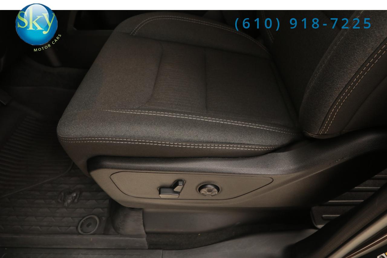2020 Ram 1500 Crew Cab 4WD Big Horn NIGHT EDITION West Chester PA