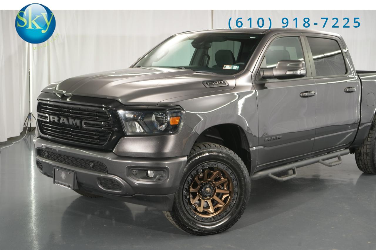 2020 Ram 1500 Crew Cab 4WD LIFTED Big Horn LEVEL 2 NIGHT EDITION V8