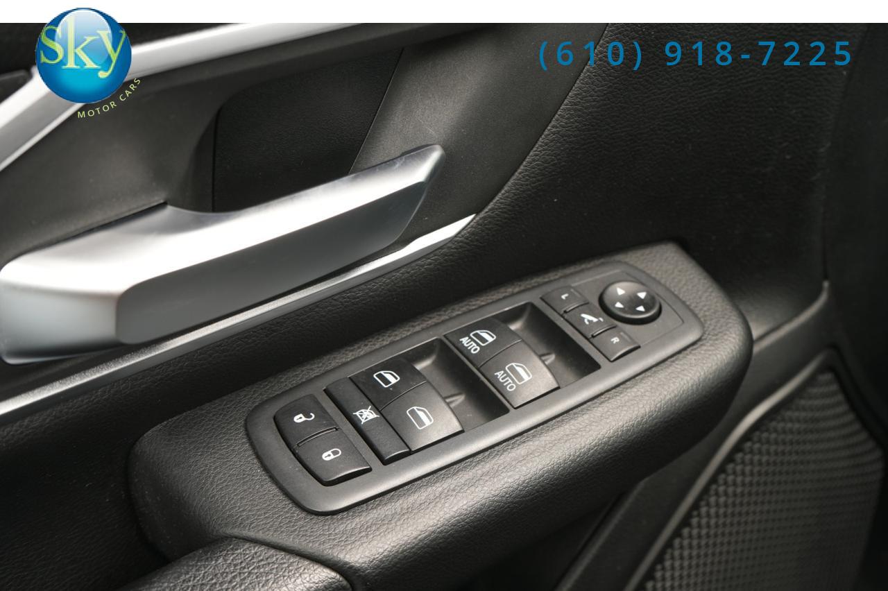 2020 Ram 1500 Crew Cab 4WD LIFTED Big Horn LEVEL 2 NIGHT EDITION V8 West Chester PA