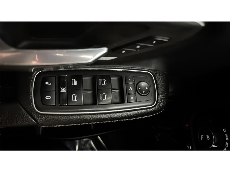2020 Ram 1500 Crew Cab Laramie Pickup 4D 5 1/2 ft Folsom CA
