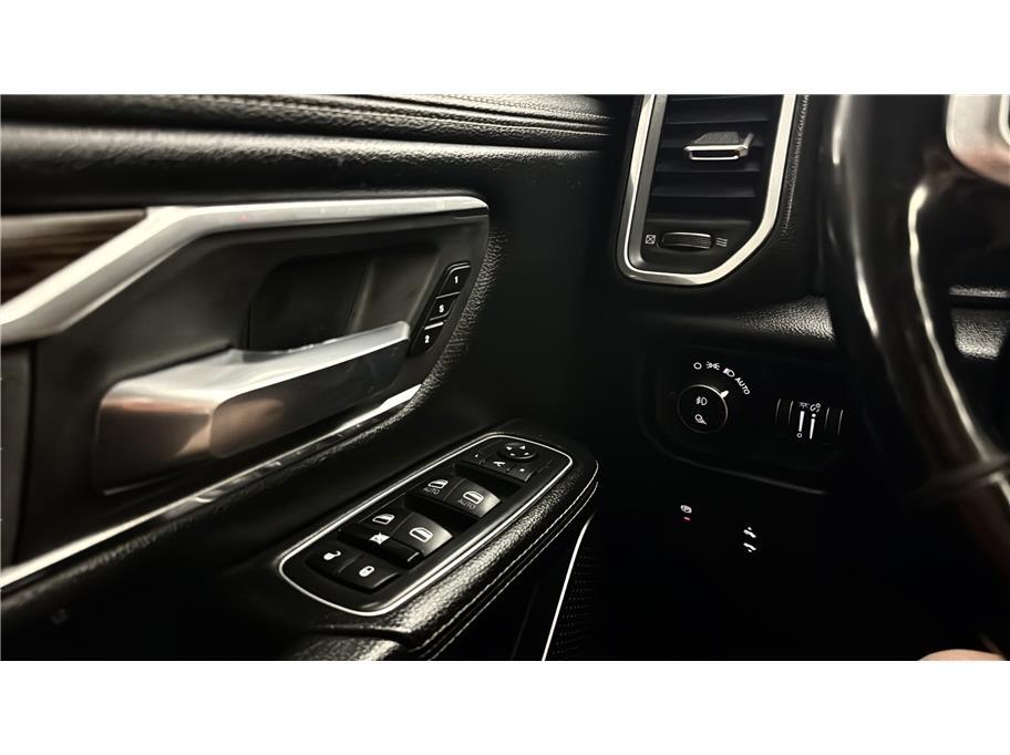 2020 Ram 1500 Crew Cab Laramie Pickup 4D 5 1/2 ft Folsom CA