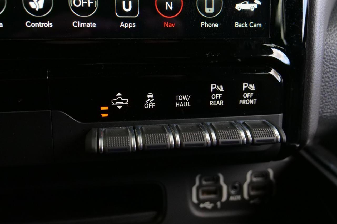 2020 Ram 1500 Laramie 4X4 / Level 2 Equipment / Air Suspension! Lincolnton NC