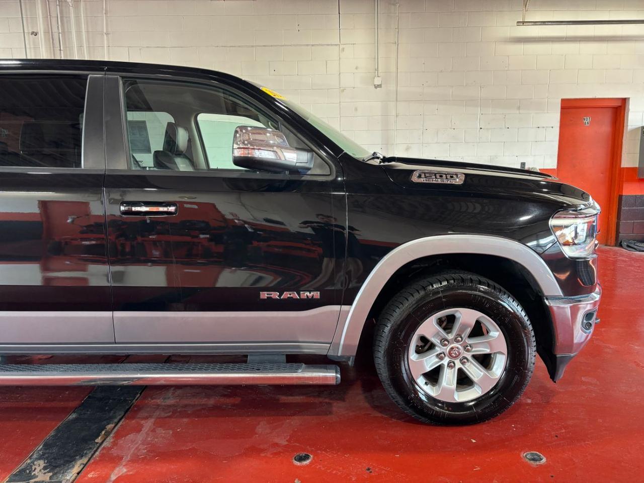 2020 Ram 1500 Laramie Crew Cab 4x4 5'7 Box Franklin OH
