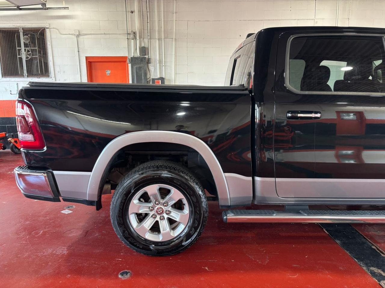 2020 Ram 1500 Laramie Crew Cab 4x4 5'7 Box Franklin OH