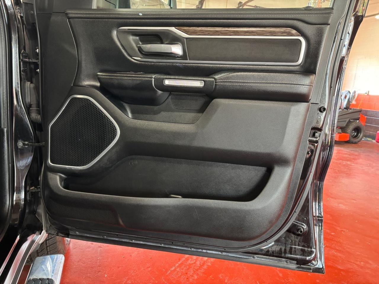 2020 Ram 1500 Laramie Crew Cab 4x4 5'7 Box Franklin OH