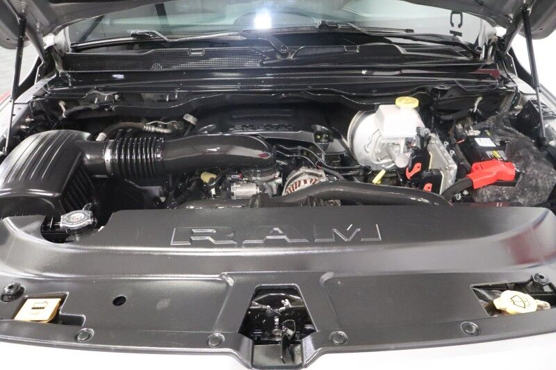 2020 Ram 1500 Laramie Sport 5.7L Hemi V8 12in GPS Sunroof FREE WAR Arlington TX