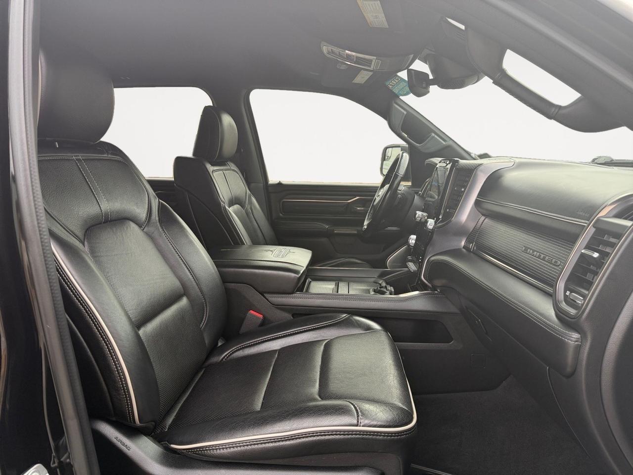 2020 Ram 1500 Limited, HEATED AND VENTILATED SEATS, HEATED AND VENTILATED REAR SEATS, HEATED STEERING WHEEL, TOW HOOKS, SLIDING REAR WINDOW, WIRELESS PHONE CONNECTIVITY, POWER RUNNING BOARDS, TOW PACKAGE, CLEAN CARFAX, ONLY 1 OWNER, POWER THAT PULLS ITS WEIGHT, CO Norfolk VA